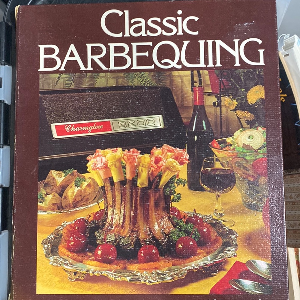 Classic Barbequing cookbook by charmglow